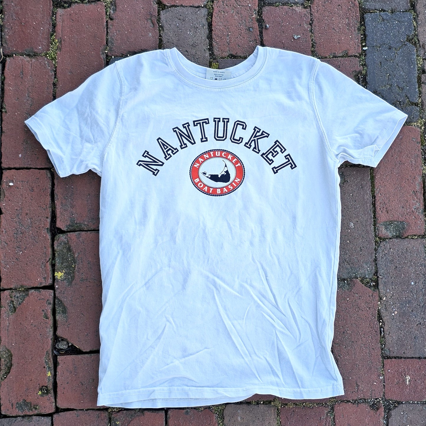 Nantucket Boat Basin Nantucket Arch Youth Tee