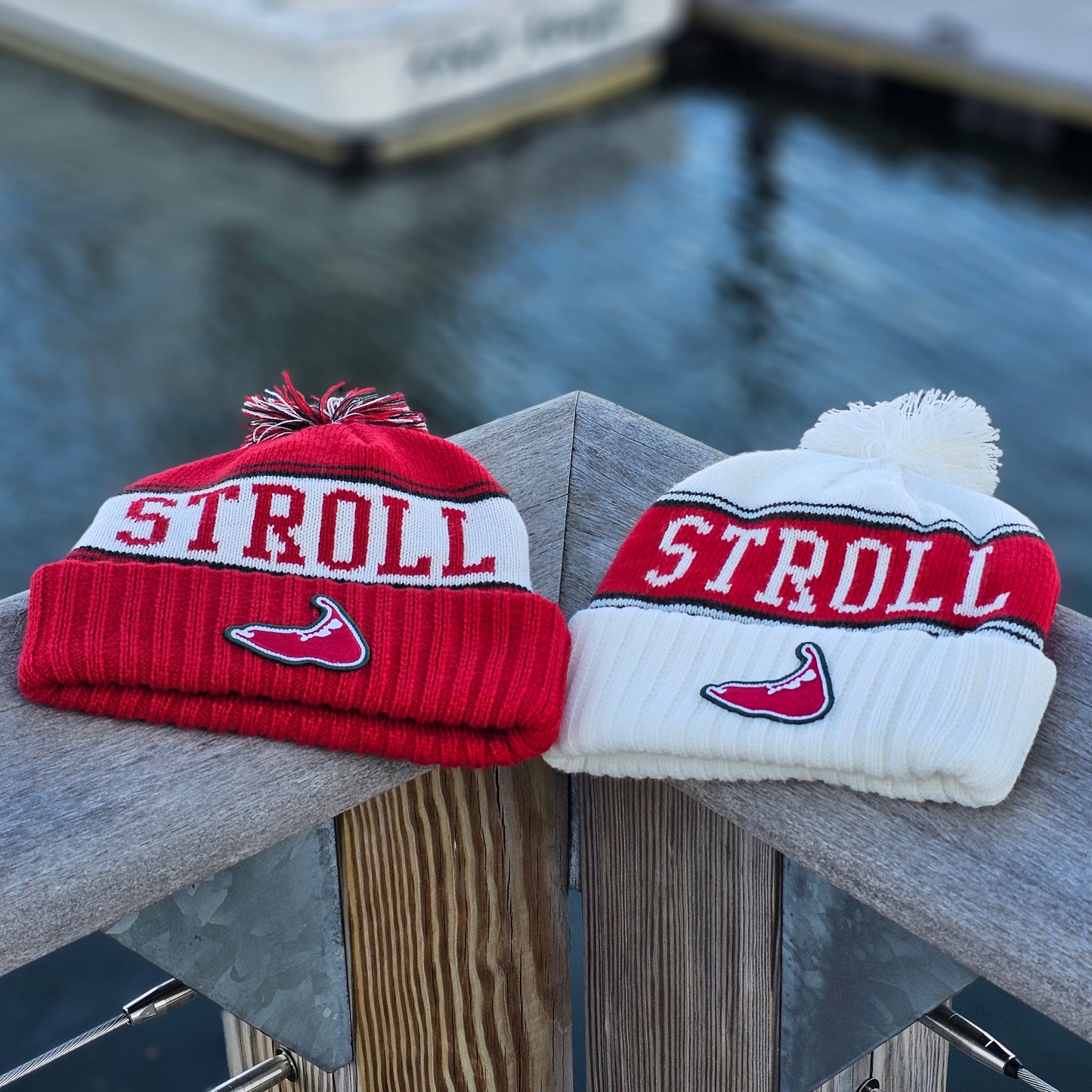 Stroll Pukka Pom Beanie