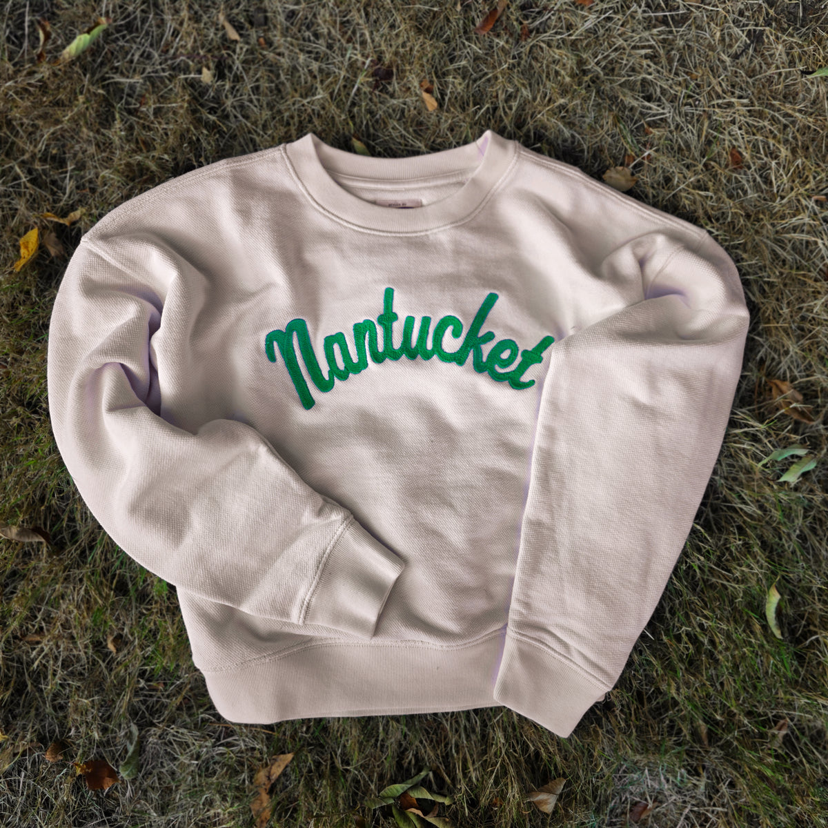 Nantucket Script Chainstitch Hampton Crewneck
